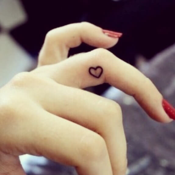Heart Tattoo on the Finger for Women