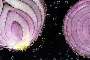 Disadvantages of Onion Juice for Hair That Induce Thinning